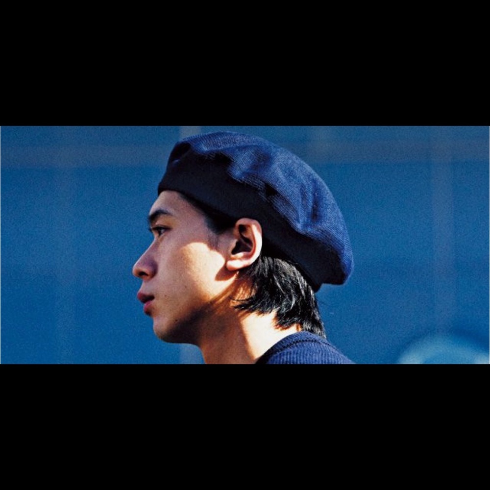 Beret in Navy for Women or Men! - Picture 3 of 9